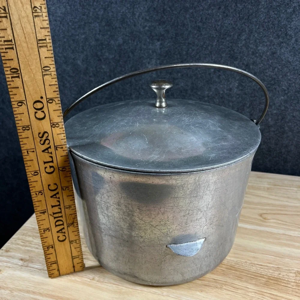 Vintage Wagner Sidney O Magnalite Aluminum Dutch Oven Pot with Lid 8 B 8 FB